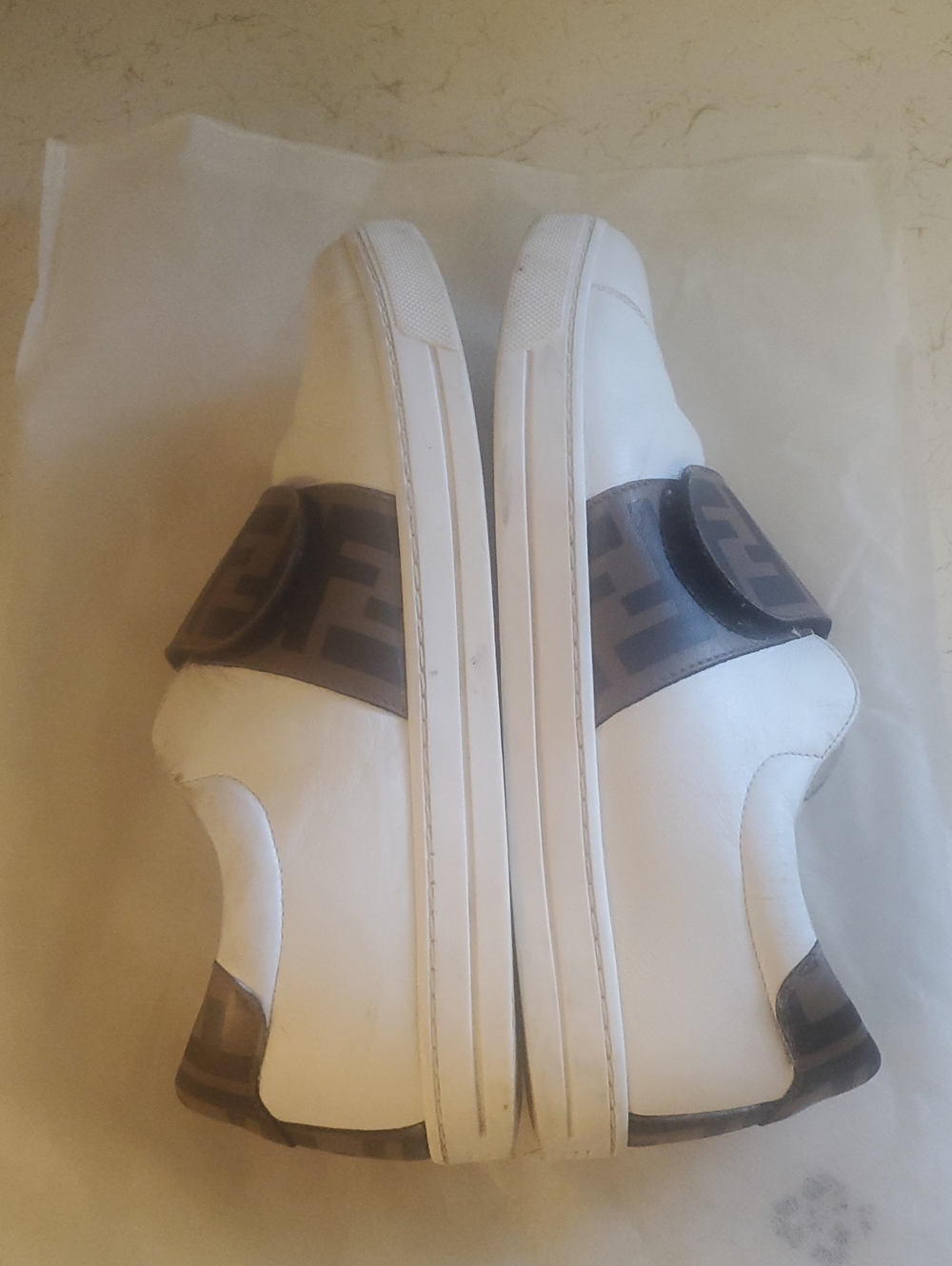 Fendi - Picture 11 of 16